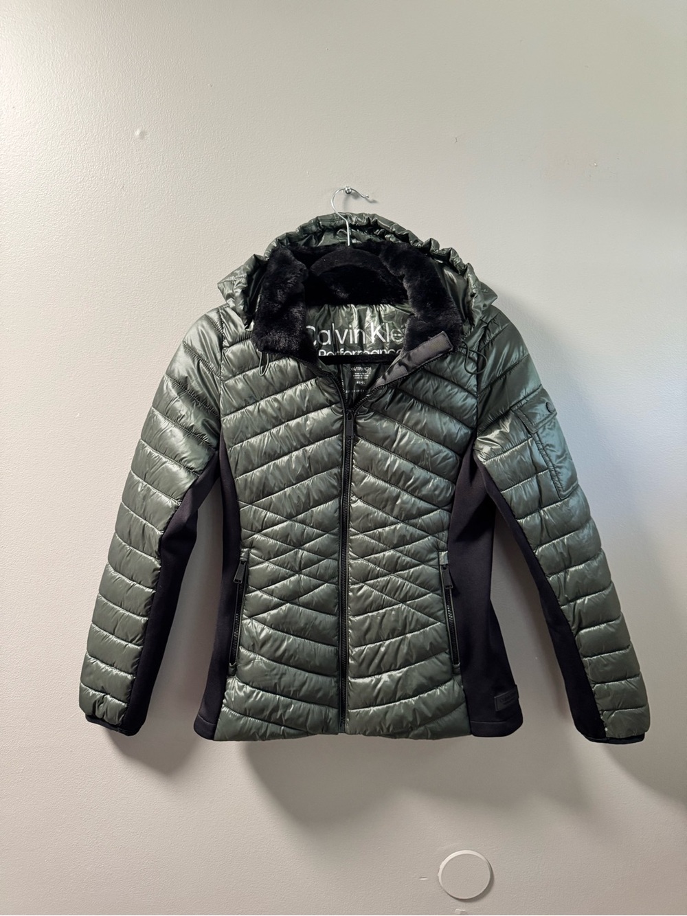 Calvin Klein Women’s XS Green Quilted Hooded Jacket